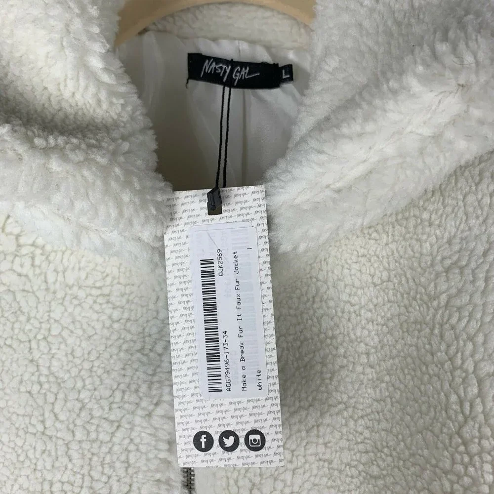 NWT Nasty Gal L Ivory Teddy Bear Fuzzy Faux Fur Cropped Bomber Jacket Coat - Picture 2 of 5